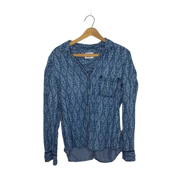 HOLDING HORSES Anthropologie Ikat Damask Boho Chambray Collard Button Down - Picture 3 of 8